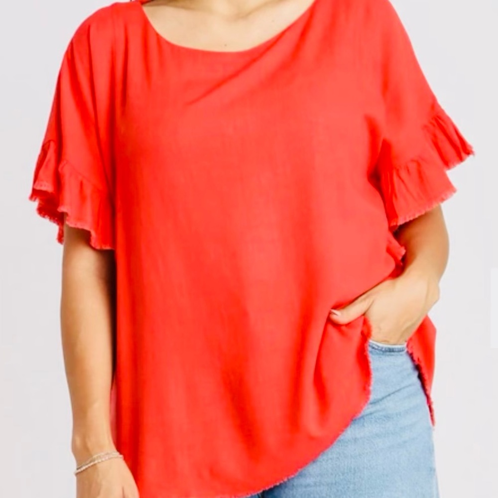 NWT Umgee+ Ruffle Sleeve Frayed Hem Tunic Top Coral